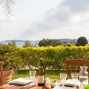 https://apartment-le-parc-du-prieure.inbrittany.com